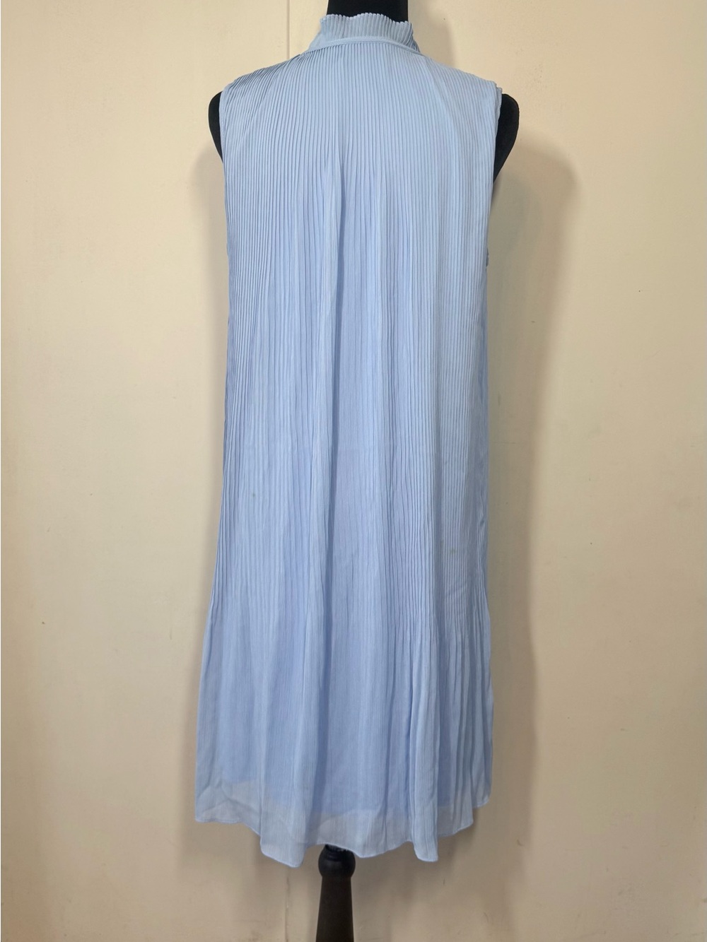 DKNY Light Blue Sleeveless Pleated Tie-Neck pin tuck dress - Picture 3 of 8